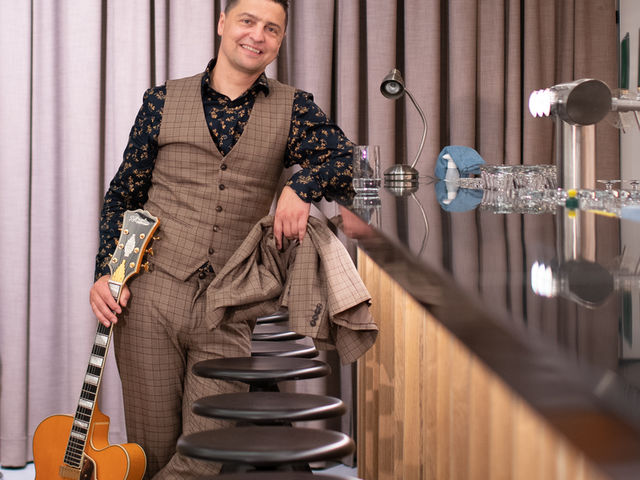 Solo Gitarrist Oliver Jochim Mellow Yellow Musiker buchen mieten